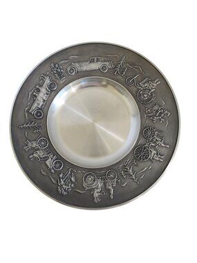 Handcrafted 95% Pewter Hanging Plate With Embossed Vintage Vehicle Design - Zinn